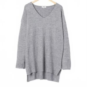 GeeGee Gray V-Neck Sweater Size‎ 3XL